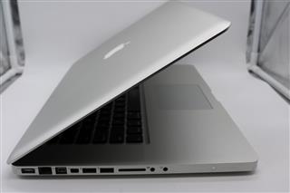 APPLE MACBOOK PRO A1286 - 8GB RAM - 750GB HD - 2012 - OS CATALINA